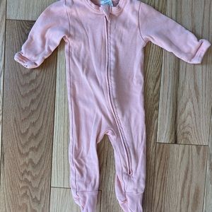 Kate Quinn Zip Footie (0-3m)